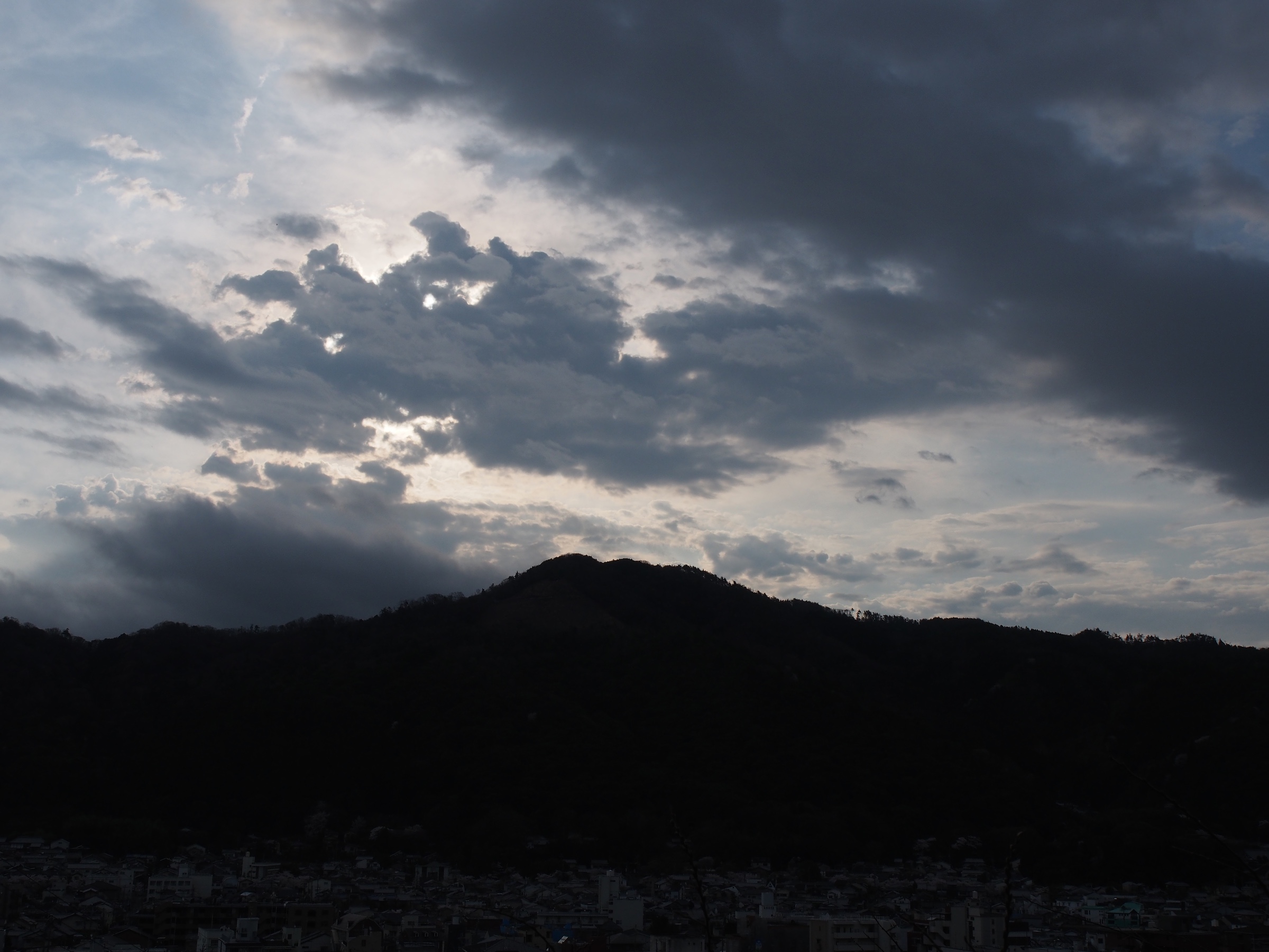 雨降りに向う