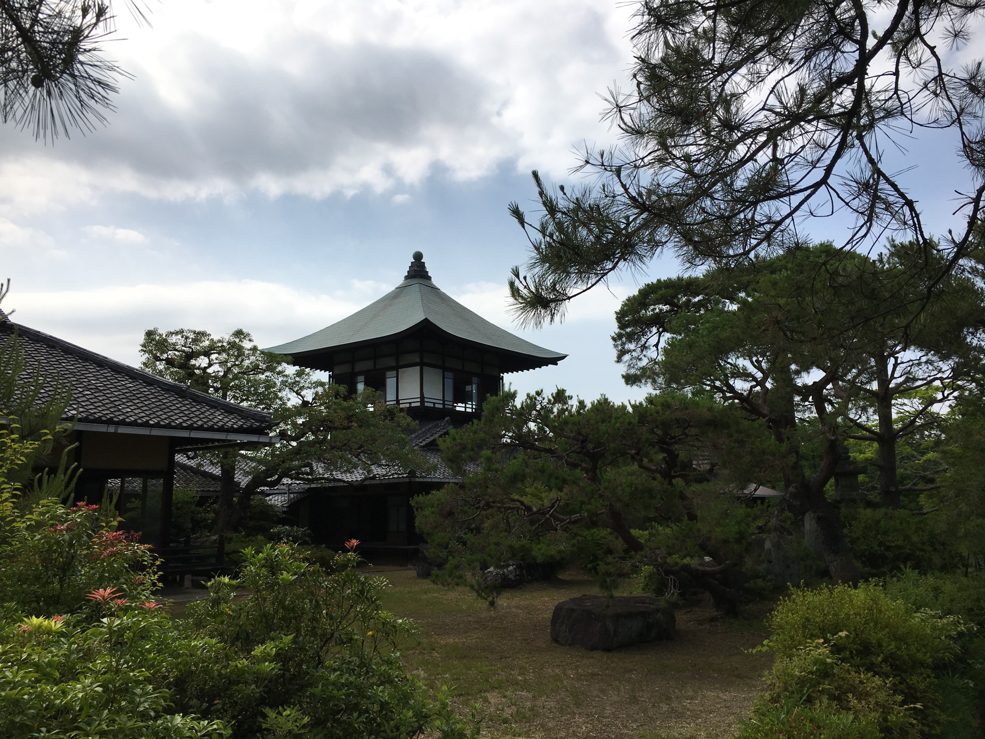 松殿山荘