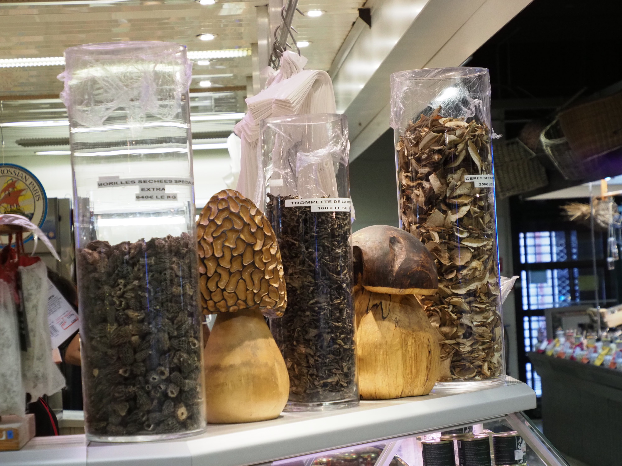 LES HALLES４