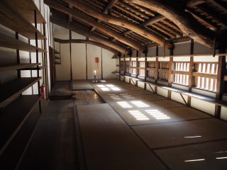 ＠金丸座