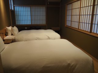 湊のやど／出雲屋敷