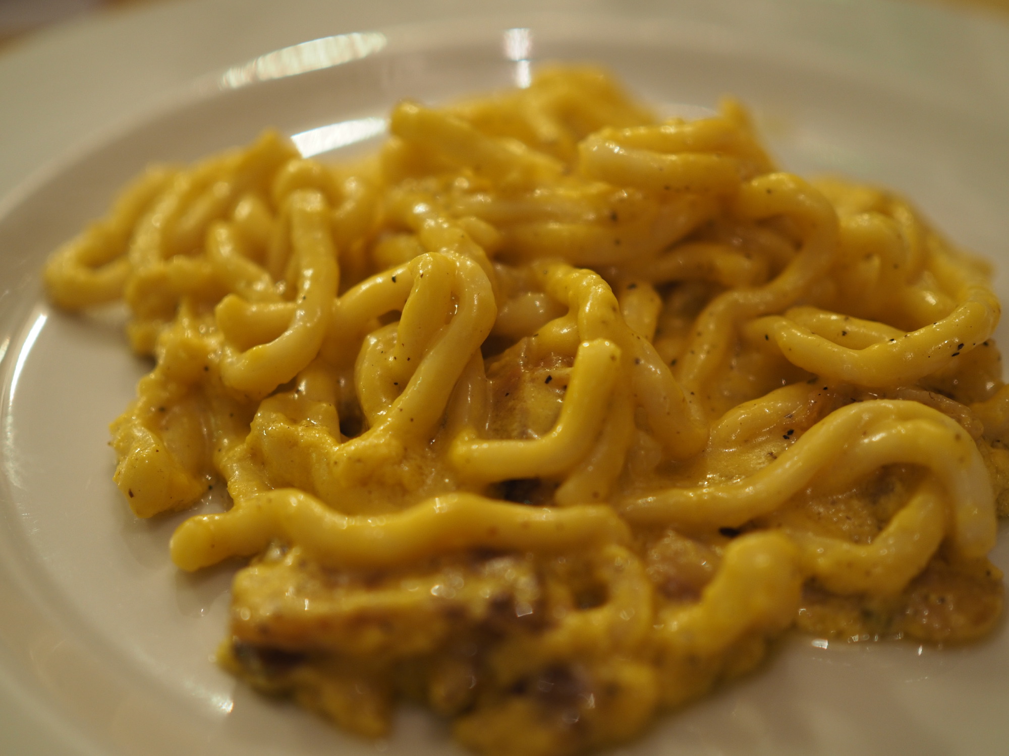 Lombrichi alla carbonara