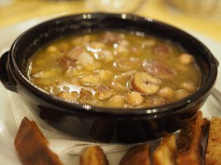 Zuppa di castagne e funghi