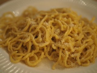 Spaghetti cacio e pepe